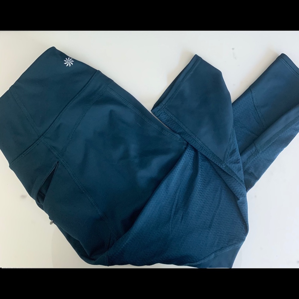 Athleta Mesh Contender Capri